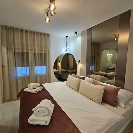 Luxury Ane