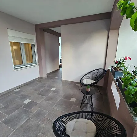 Luxury Ane Διαμέρισμα *